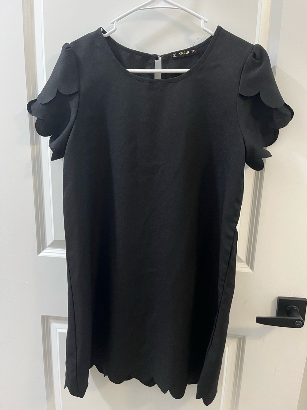 SHEIN Black Scallop Sleeve Mini Dress